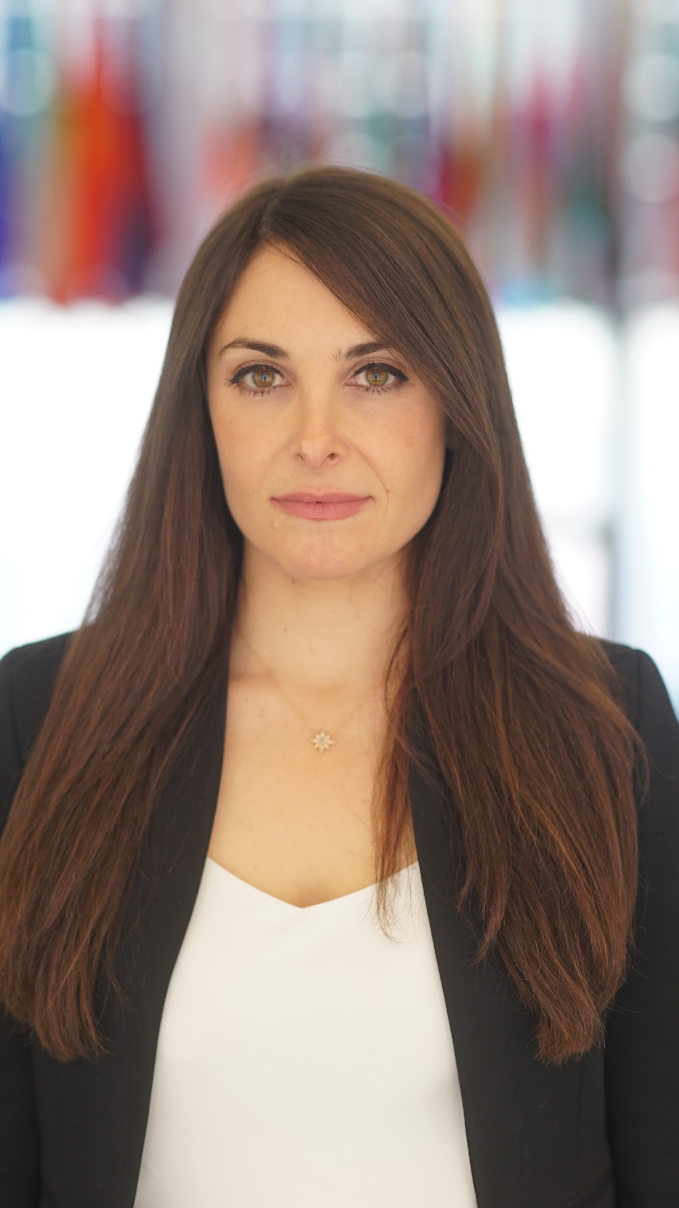 DSC09419 HEADSHOT (1)